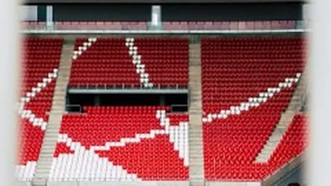 萨内蒂感叹对决梅西之苦；穆帅：卓越的领袖风范